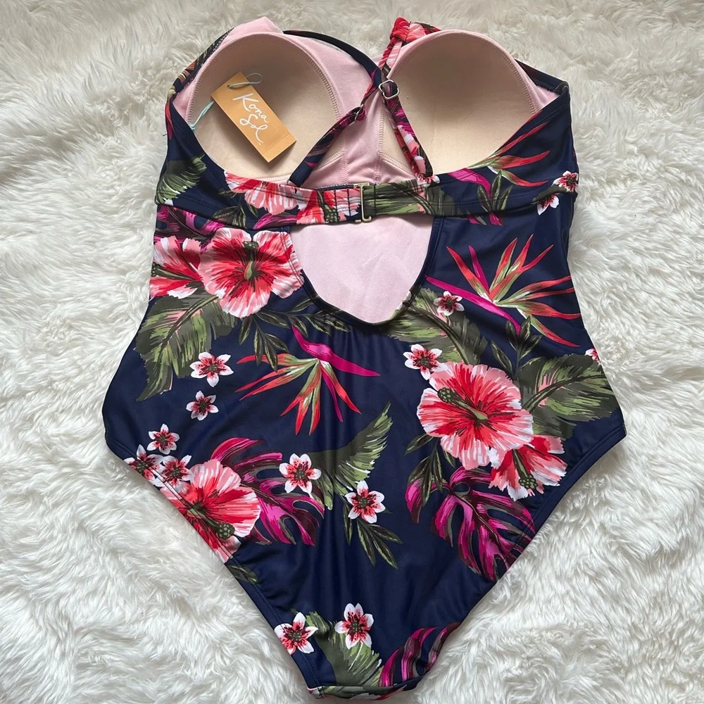 Kona Sol Full Covg 1 Pc Plus Sz Women’s Sz 18, 20, 24 Navy Floral Swimsuit NWT - Picture 3 of 5